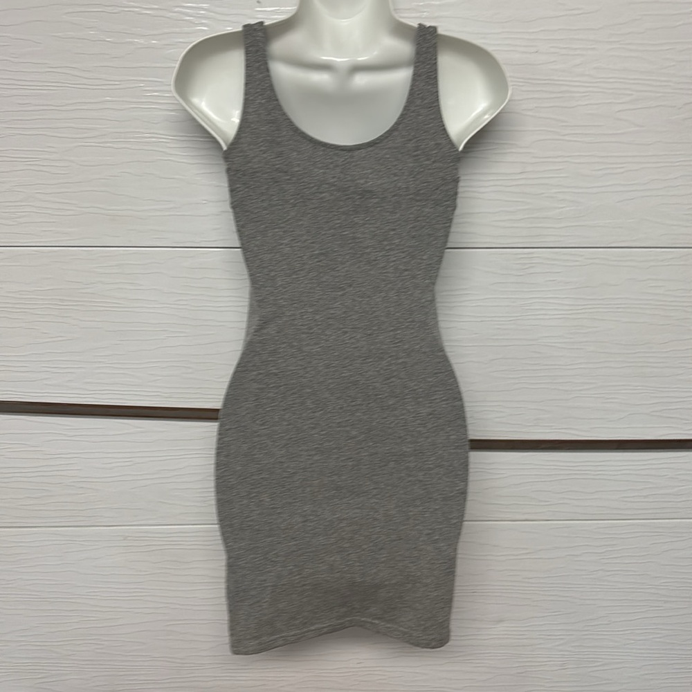 Like new "A" logo stretchy dress size 6 - Picture 3 of 5